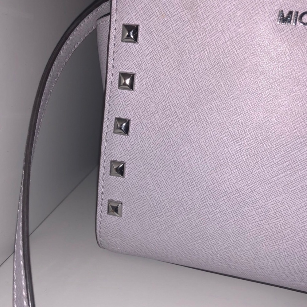 ‼️ MICHAEL KORS CROSS BODY (lilac) ‼️